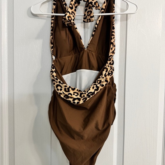 Women’s Swim Bundle – 3 Piece Set – Tankini & One Piece – Size M - Picture 7 of 7